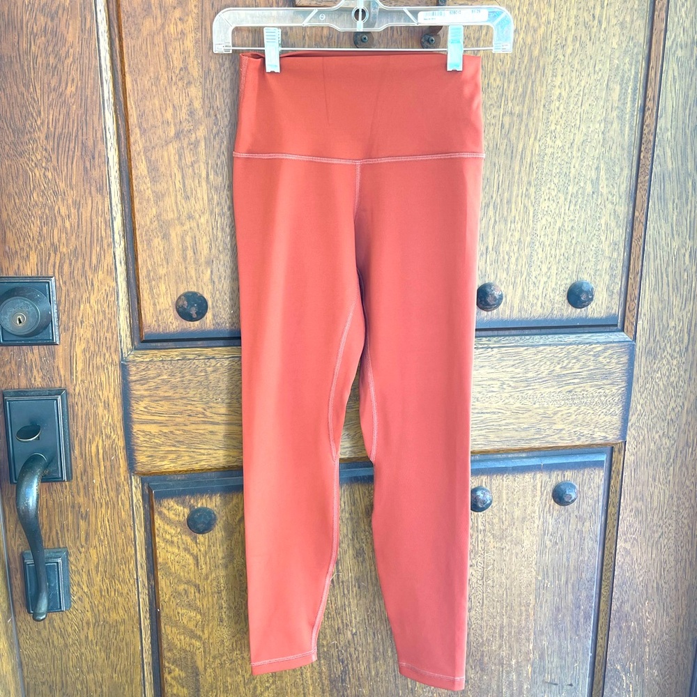 Lululemon used leggings size 4